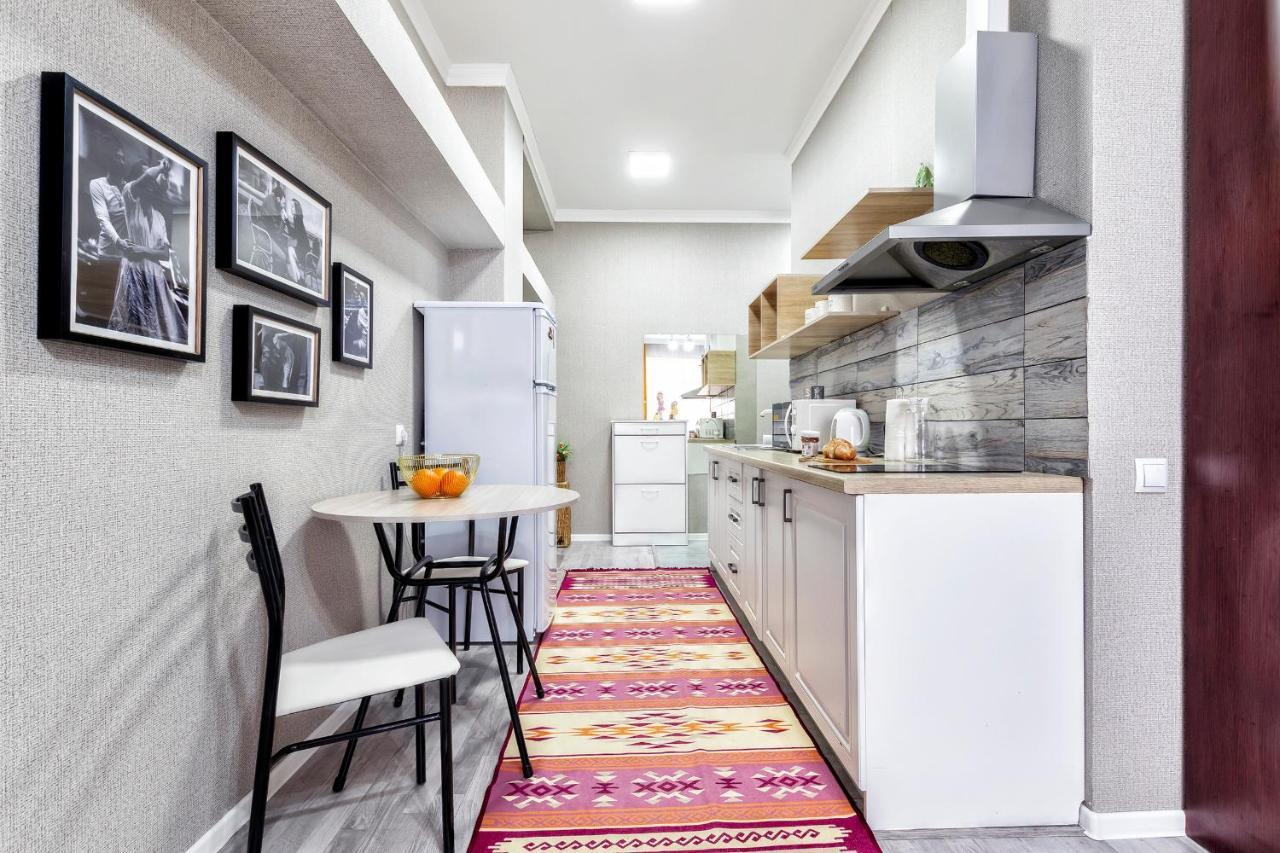 Cosy flat in the city center 阿斯坦纳 外观 照片