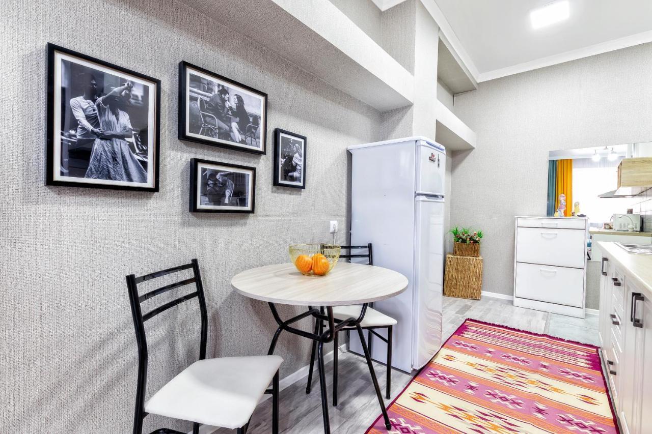 Cosy flat in the city center 阿斯坦纳 外观 照片
