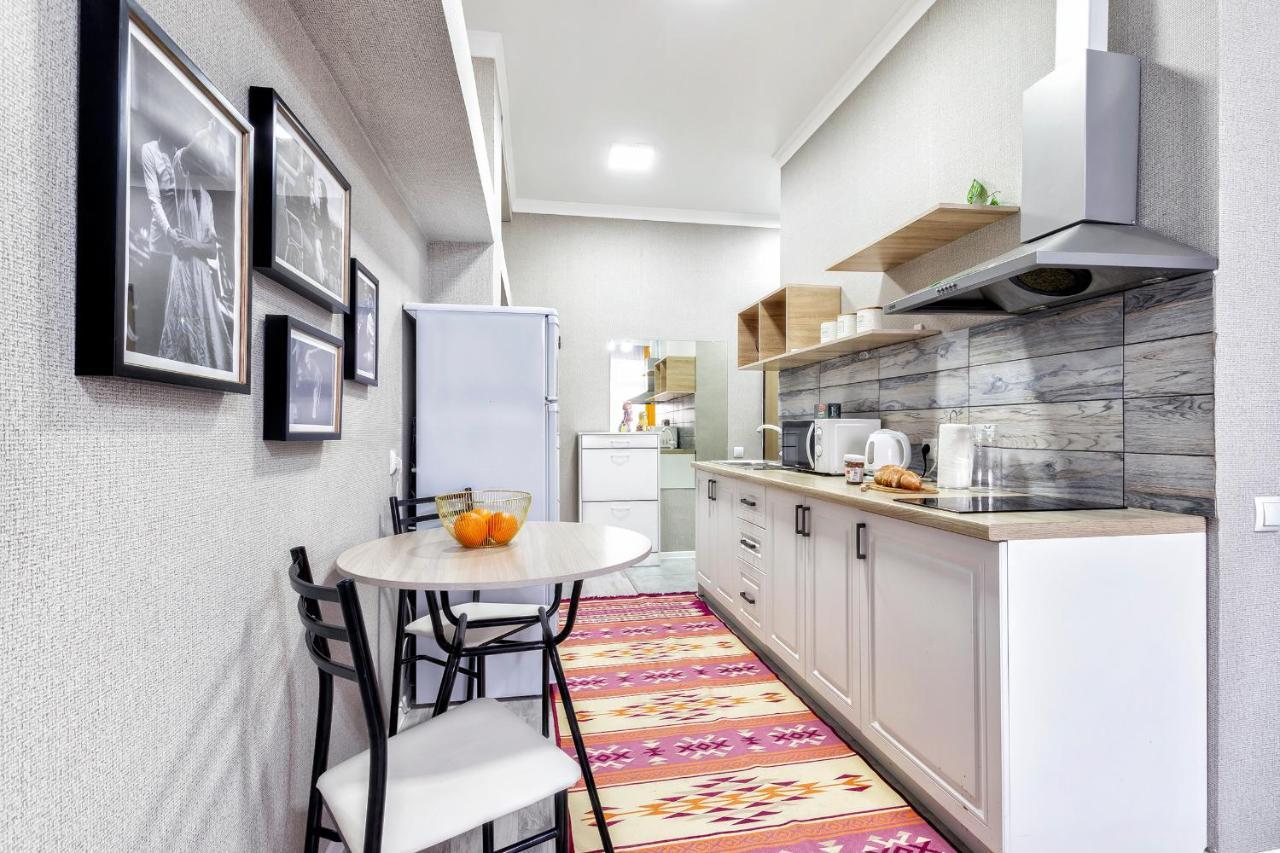 Cosy flat in the city center 阿斯坦纳 外观 照片