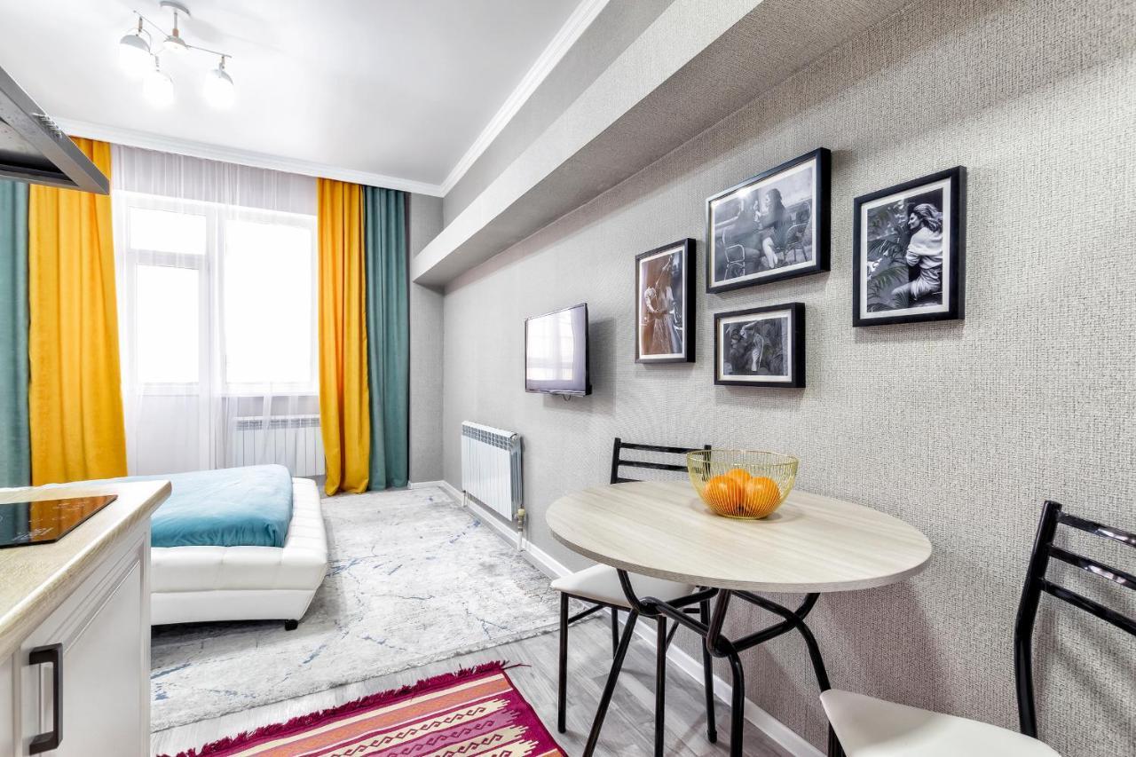 Cosy flat in the city center 阿斯坦纳 外观 照片